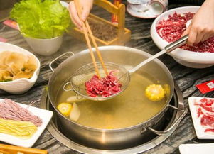 海底捞拉升餐饮服务水准 汕锦记定义中原火锅界牛肉新鲜标准